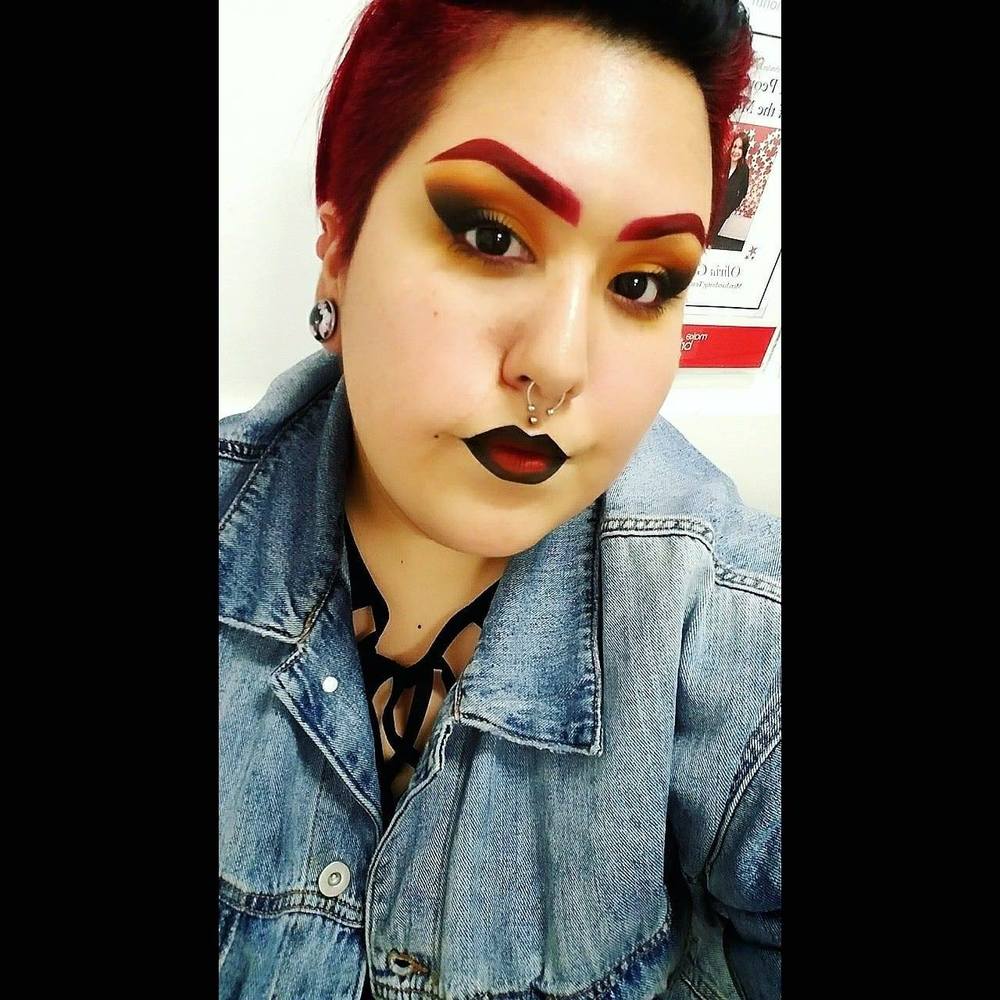 Meet your Posher, Norabel